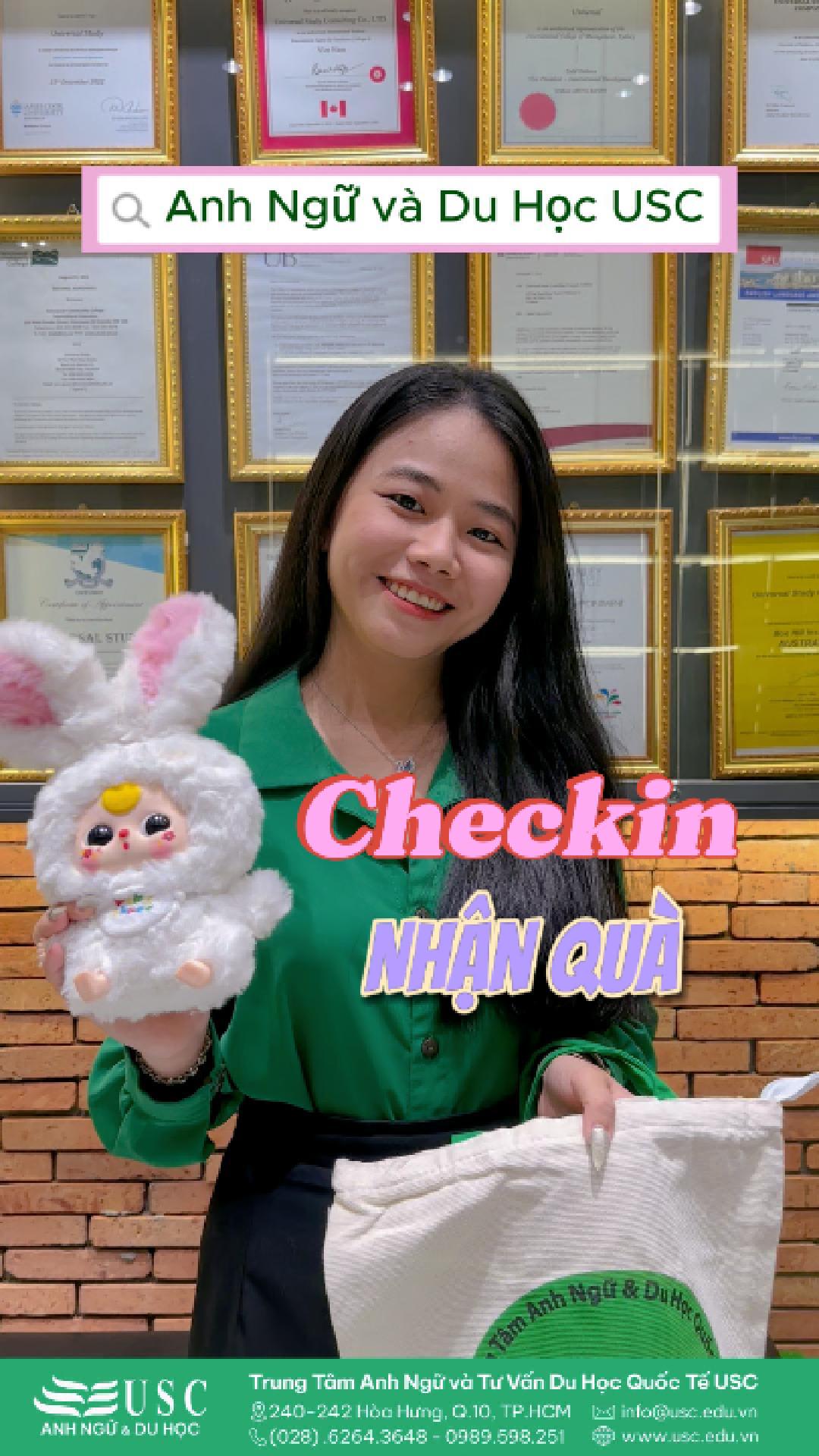 Sự kiện "Check in – Rinh túi canvas và baby three" tại Trung Tâm Anh Ngữ USC đã bắt đầu. 💖 Các bạn hãy nhanh chân đến ngay Trung Tâm Anh Ngữ USC tại 240-242 Hòa Hưng, P. 13, Q. 10, TP. HCM để được nhận quà miễn phí nhé!